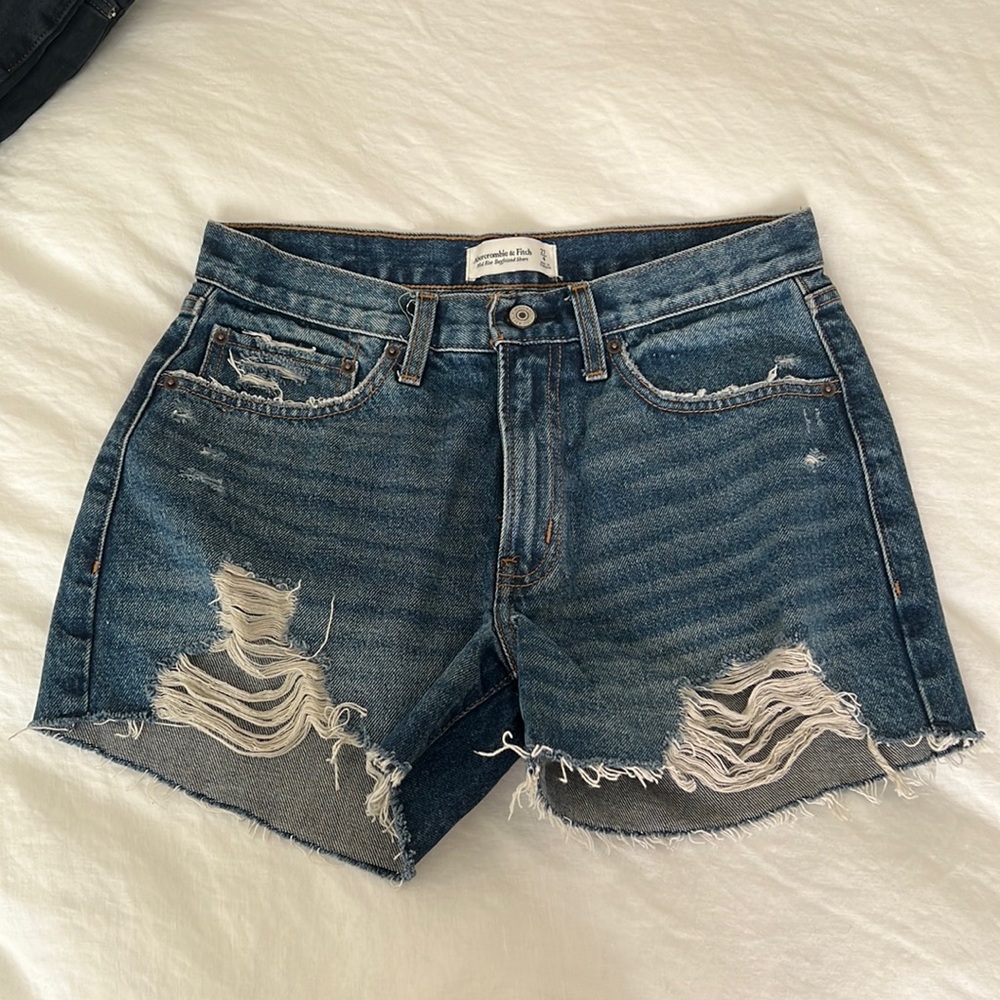 Abercrombie & Fitch Mid Rise Boyfriend Short-FIRM PRICE